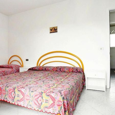 Apartment In Rosolina Mare With A Shared Pool エクステリア 写真
